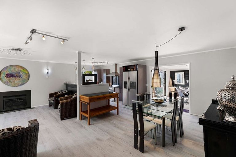 Photo of property in 137 The Fairway, Matarangi, Whitianga, 3592