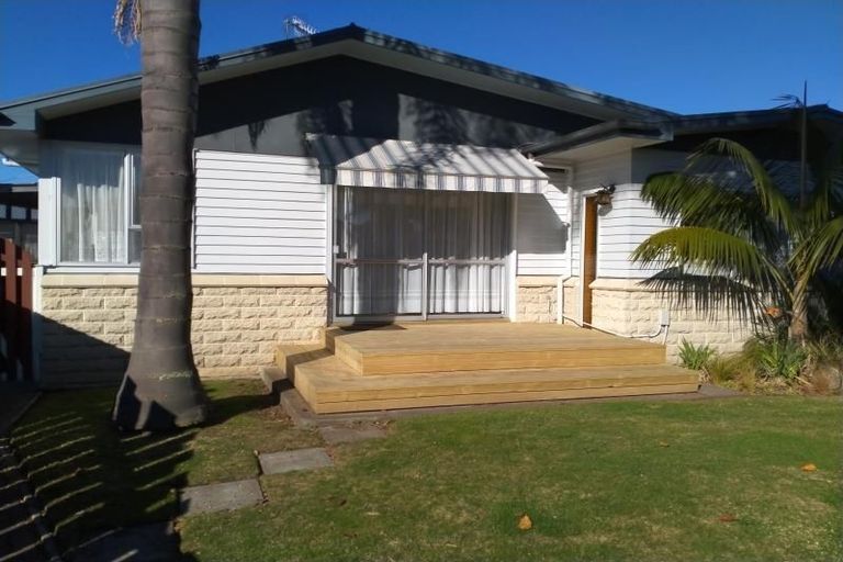 Photo of property in 8 Brown Street, Taradale, Napier, 4112