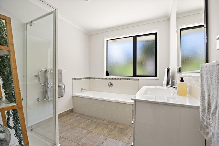 Photo of property in 433a Old North Road, Kumeu, 0892