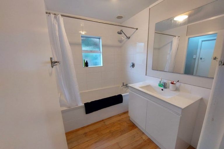 Photo of property in 3 Elizabeth Place, Ferndale, New Plymouth, 4310