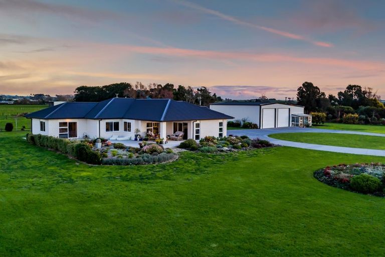 Photo of property in 60 Turangi Road, Motunui, Waitara, 4383