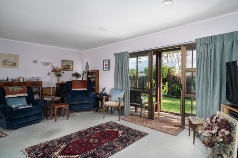 Photo of property in 1/7 Kathleen Place, Rainbow Point, Taupo, 3330