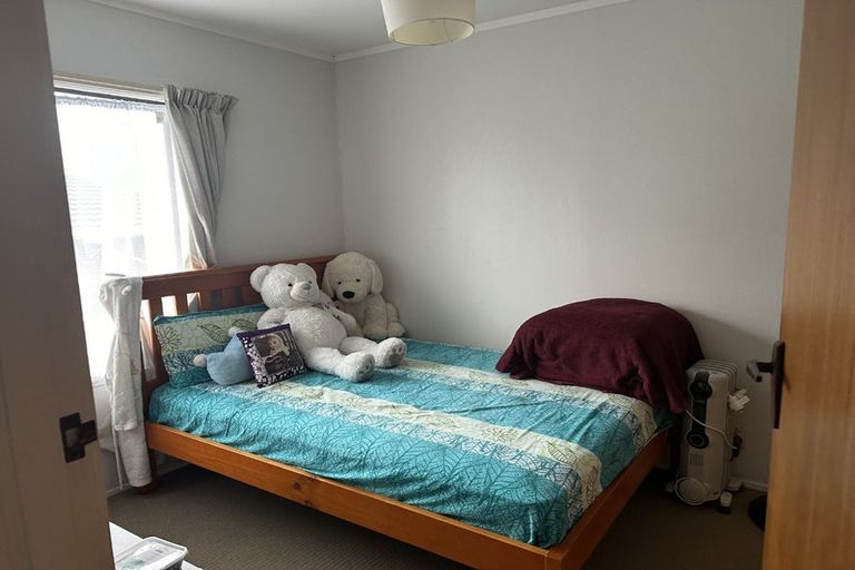 Photo of property in 1/32 Velma Road, Hillcrest, Auckland, 0627