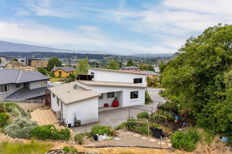 Photo of property in 17 Bodkin Road, Bridge Hill, Alexandra, 9320