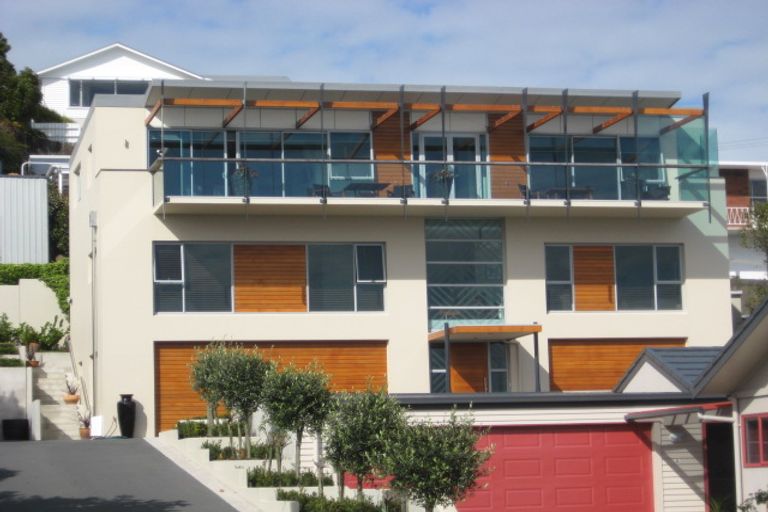 Photo of property in 23 Breakwater Road, Moturoa, New Plymouth, 4310