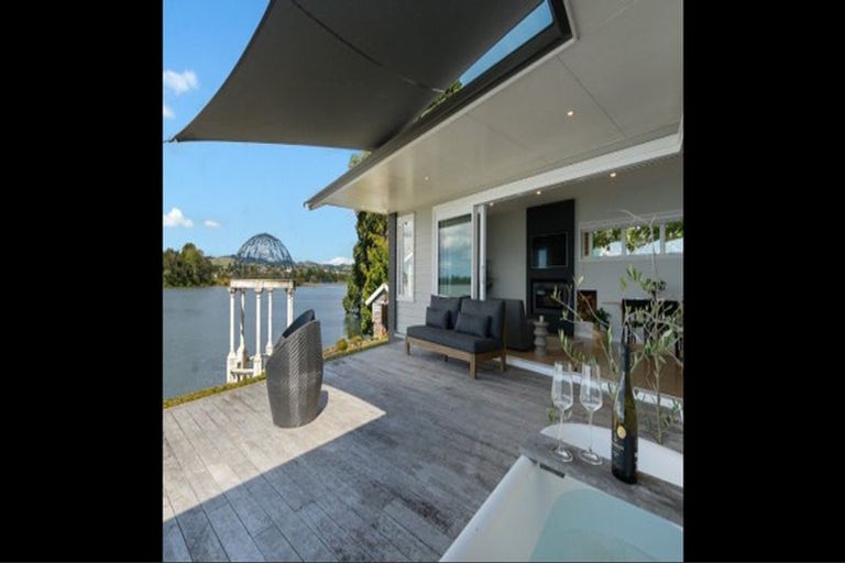 Photo of property in 1 Fourteenth Avenue, Tauranga South, Tauranga, 3112