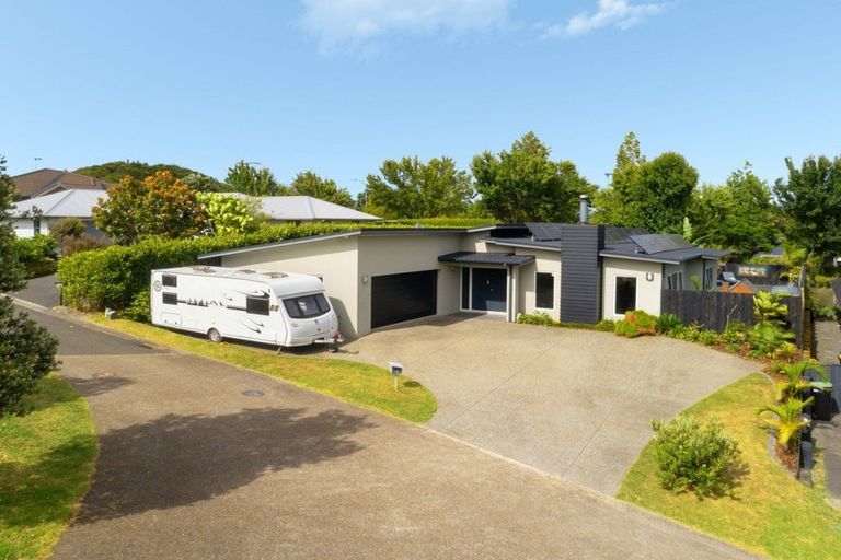 Photo of property in 8 Caldera Close, Pyes Pa, Tauranga, 3112
