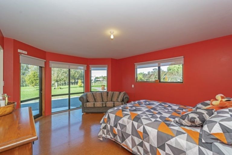 Photo of property in 52 Lincoln Road, Carterton, 5713