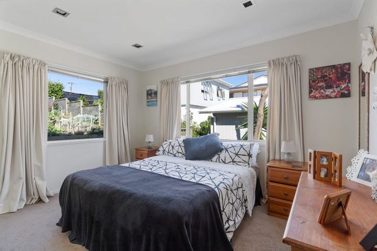 Photo of property in 1442 Whangaparaoa Road, Army Bay, Whangaparaoa, 0930
