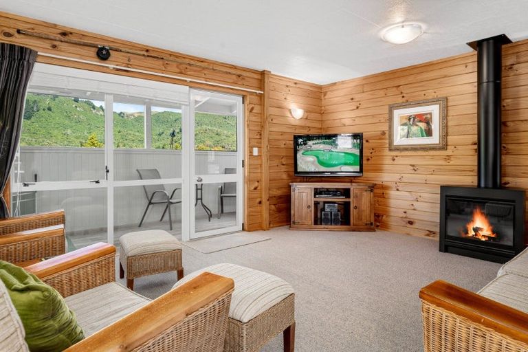 Photo of property in 26 Angela Place, Kinloch, Taupo, 3377