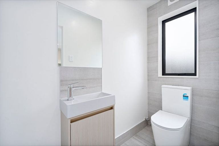 Photo of property in 18/106 Triangle Road, Massey, Auckland, 0614