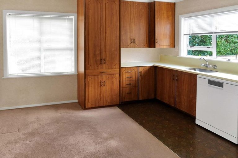 Photo of property in 44 Westminster Road, Wainuiomata, Lower Hutt, 5014