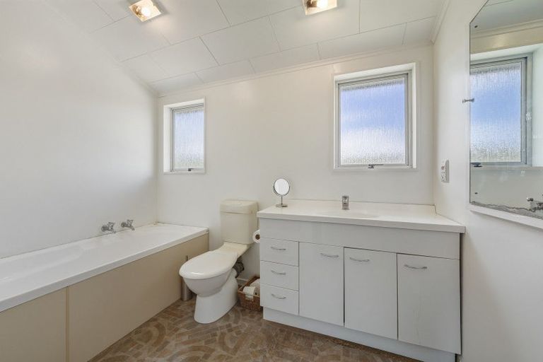 Photo of property in 11 Collingwood Place, Rangiora, 7400