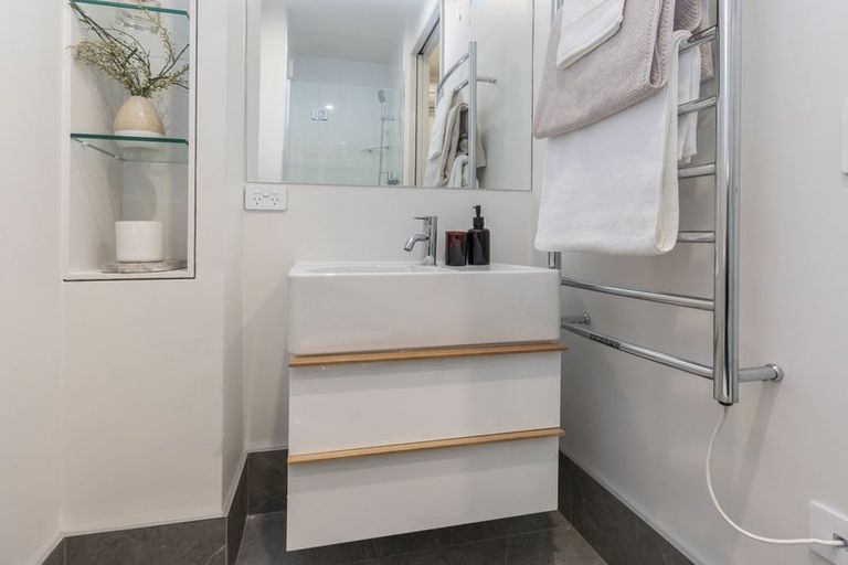 Photo of property in Braemar Apartments, 6/2 Cranmer Square, Christchurch Central, Christchurch, 8013