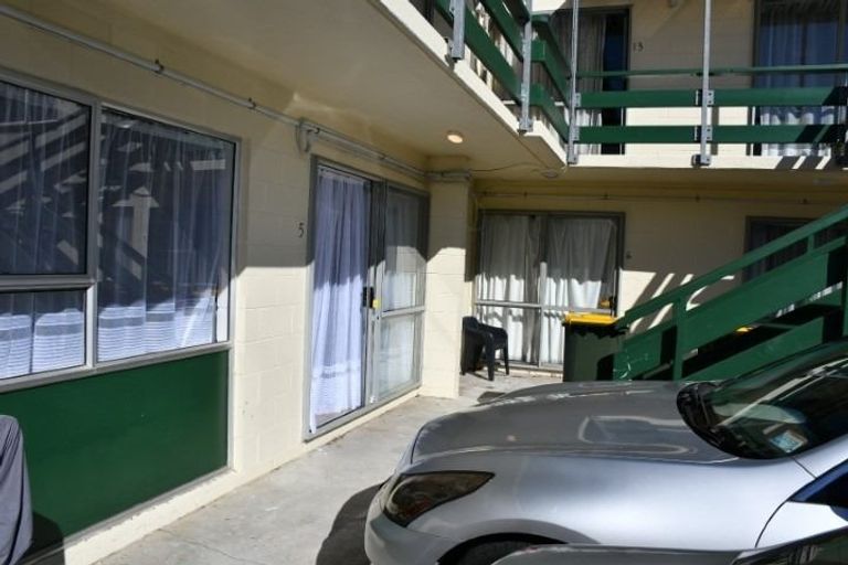 Photo of property in 5/897 Heaphy Terrace, Claudelands, Hamilton, 3214