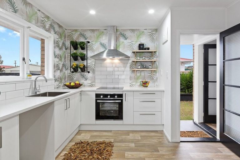 Photo of property in 1/16 Rice Crescent, Papakura, 2110