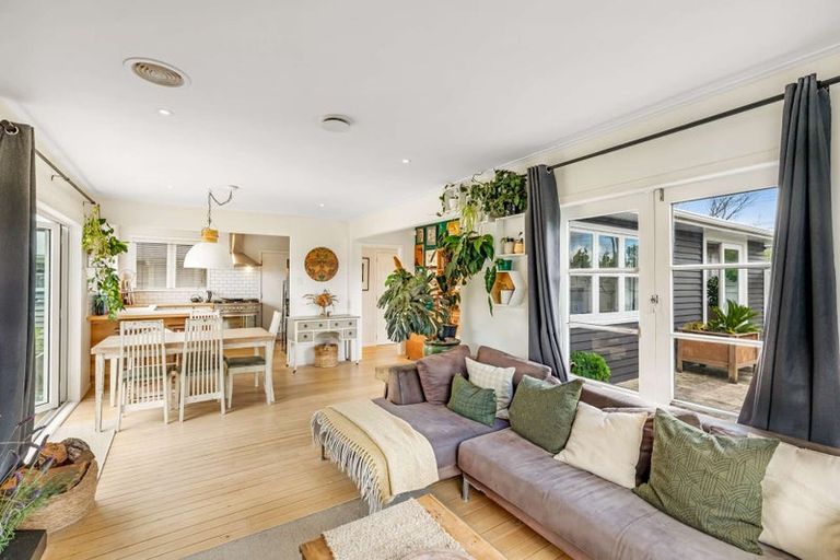 Photo of property in 120 Parkhurst Road, Parakai, 0830