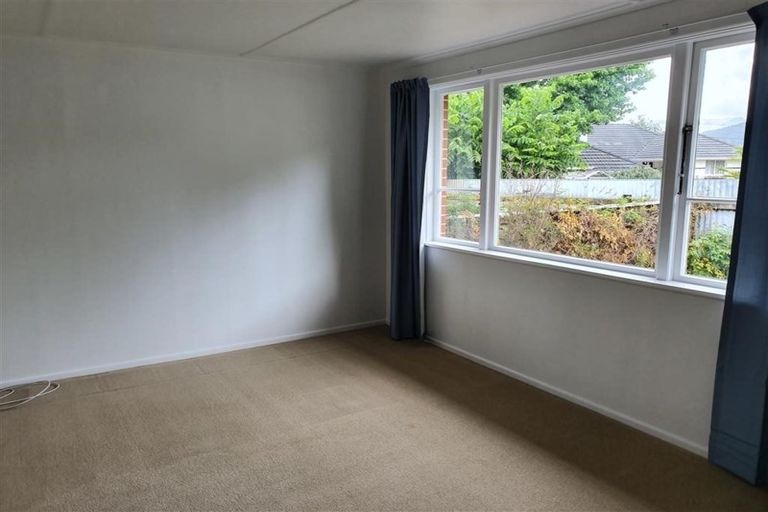 Photo of property in 1033d Fergusson Drive, Clouston Park, Upper Hutt, 5018