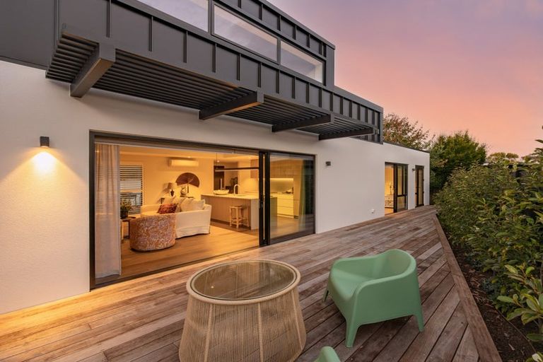 Photo of property in 2a Church Lane, Merivale, Christchurch, 8014