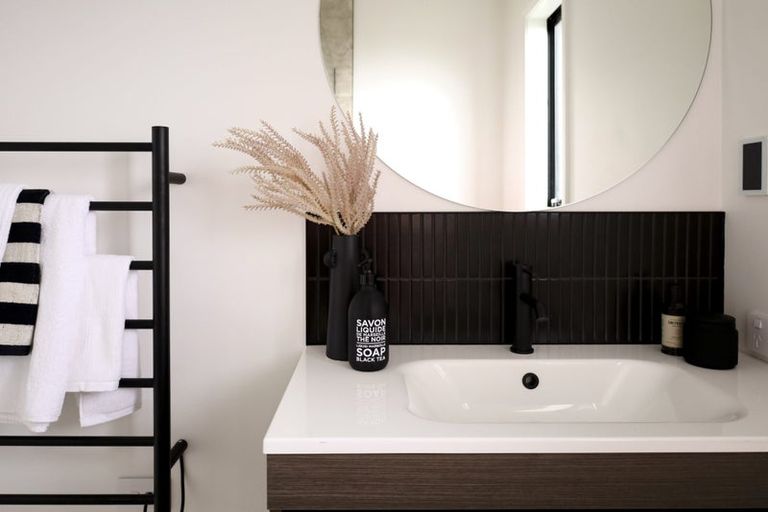 Photo of property in 104 Freedom Drive, Kelvin Grove, Palmerston North, 4414