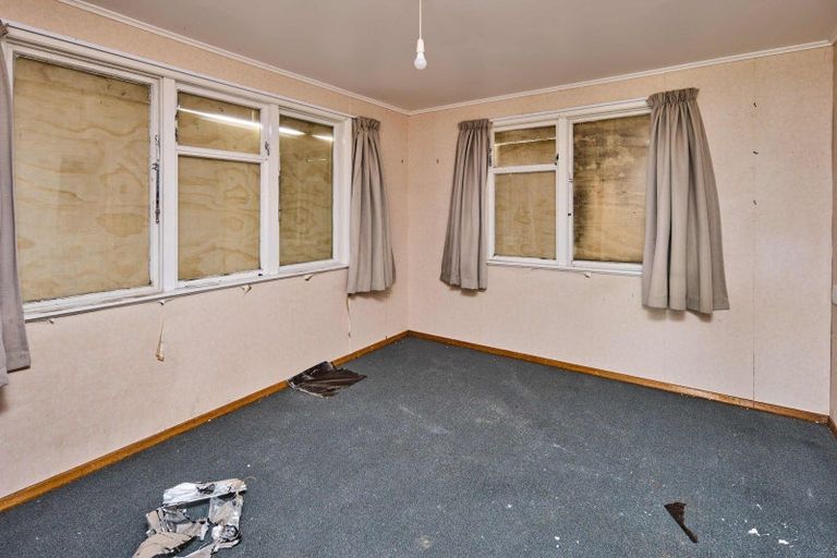 Photo of property in 35 Durham Street, Cannons Creek, Porirua, 5024