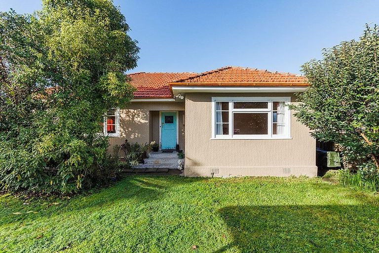 Photo of property in 170 Park Road, West End, Palmerston North, 4410