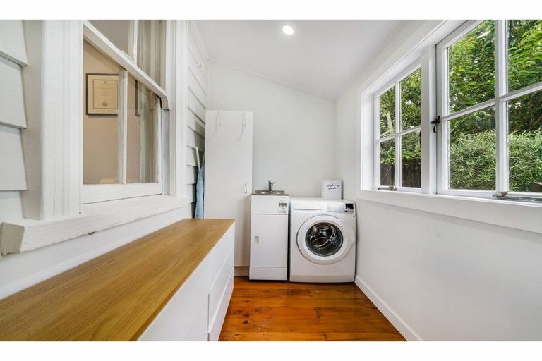 Photo of property in 437 West Coast Road, Glen Eden, Auckland, 0602