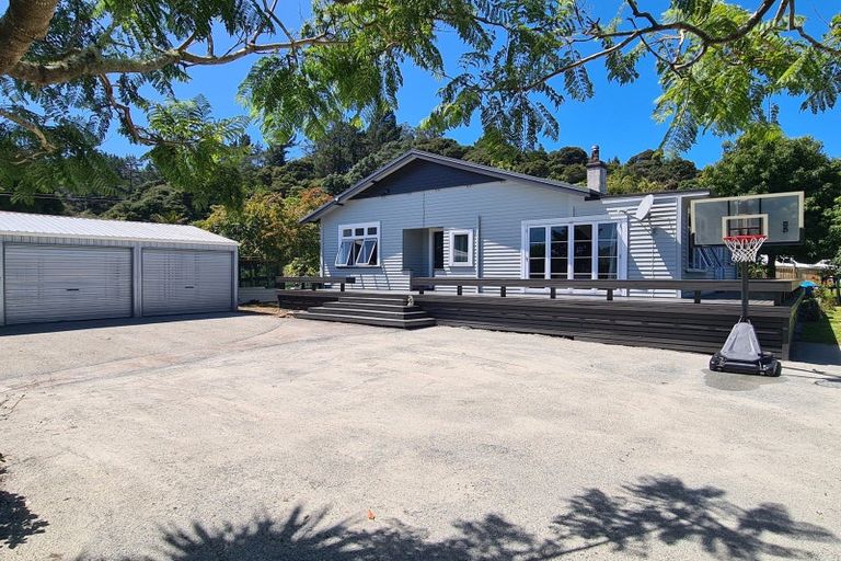 Photo of property in 1350 Rings Road, Coromandel, 3506