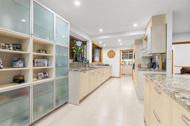 Photo of property in 109 Moncks Spur Road, Redcliffs, Christchurch, 8081