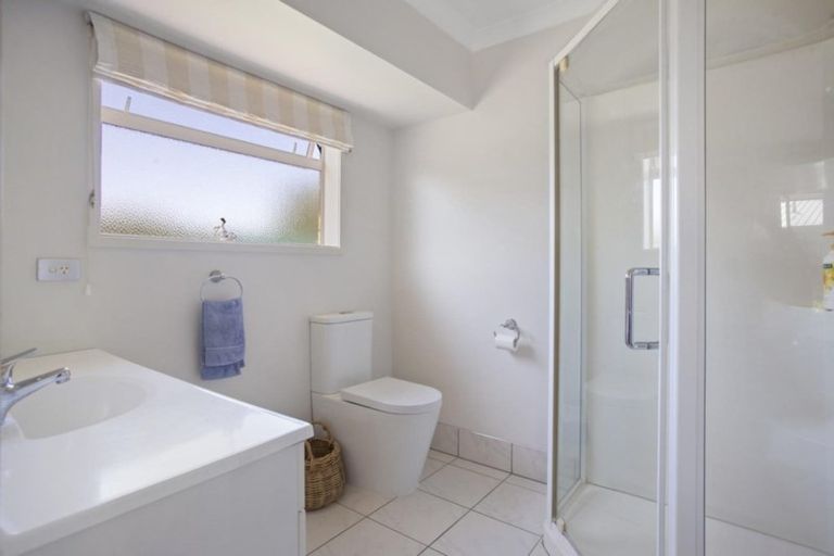 Photo of property in 17 Belmont Rise, Katikati, 3129