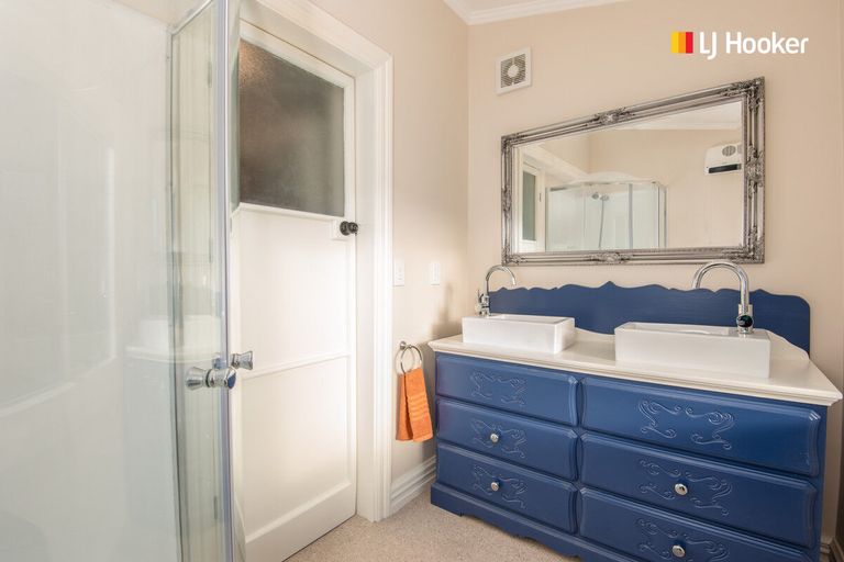 Photo of property in 63 Argyle Street, Mornington, Dunedin, 9011