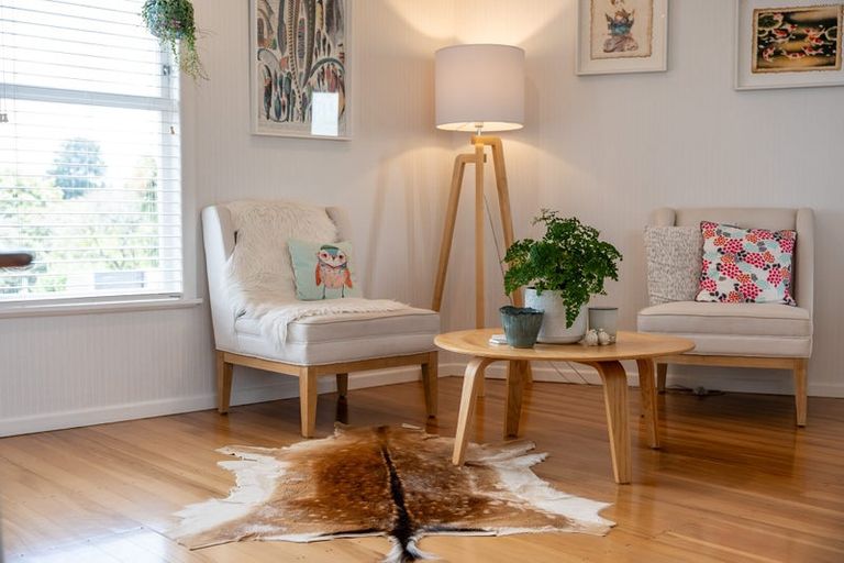 Photo of property in 180 Sandwich Road, St Andrews, Hamilton, 3200