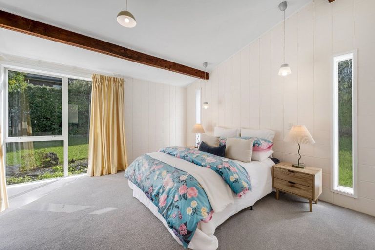 Photo of property in 13 Tyrian Close, Half Moon Bay, Auckland, 2012