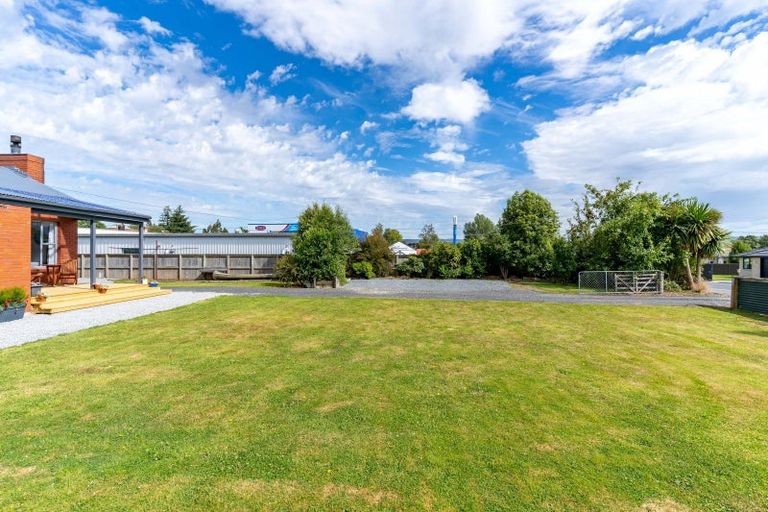 Photo of property in 6 North Foreland Street, Waihola, Milton, 9073