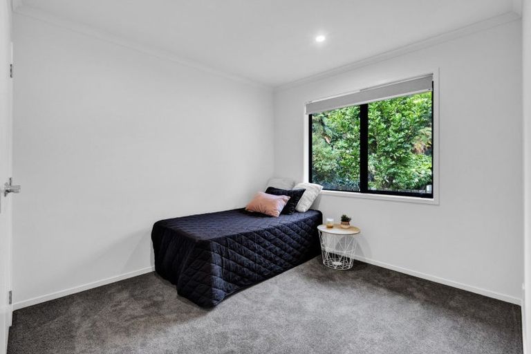 Photo of property in 10a Winstone Place, Highlands Park, New Plymouth, 4312