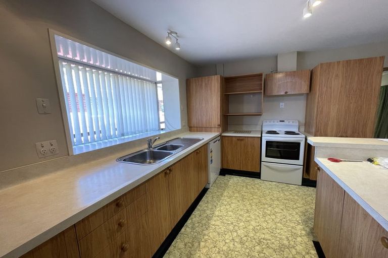 Photo of property in 54 Withells Road, Avonhead, Christchurch, 8042