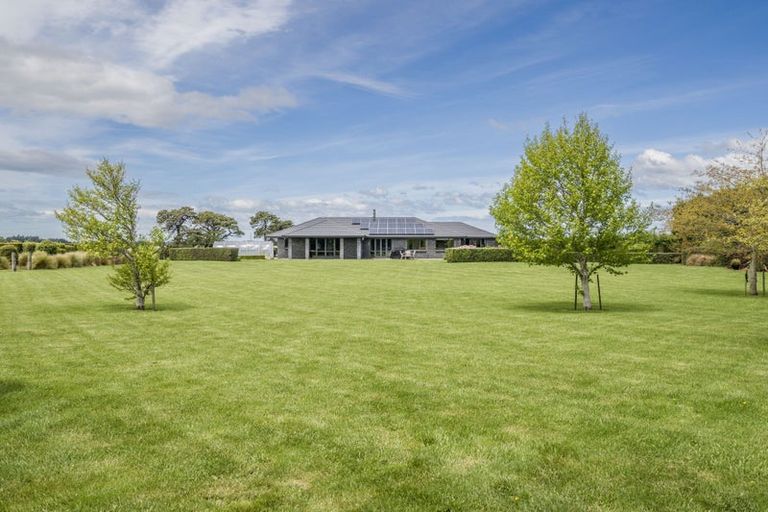 Photo of property in 115 Mill Road South, Seaward Bush, Invercargill, 9871