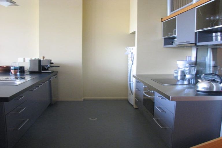 Photo of property in Stadium Garden Flats, 104/107 Thorndon Quay, Pipitea, Wellington, 6011