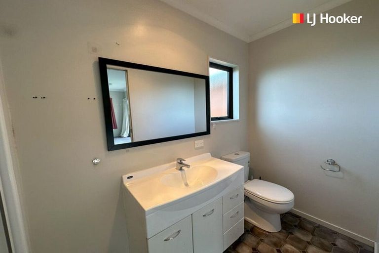 Photo of property in 6 Stephen Street, Halfway Bush, Dunedin, 9010