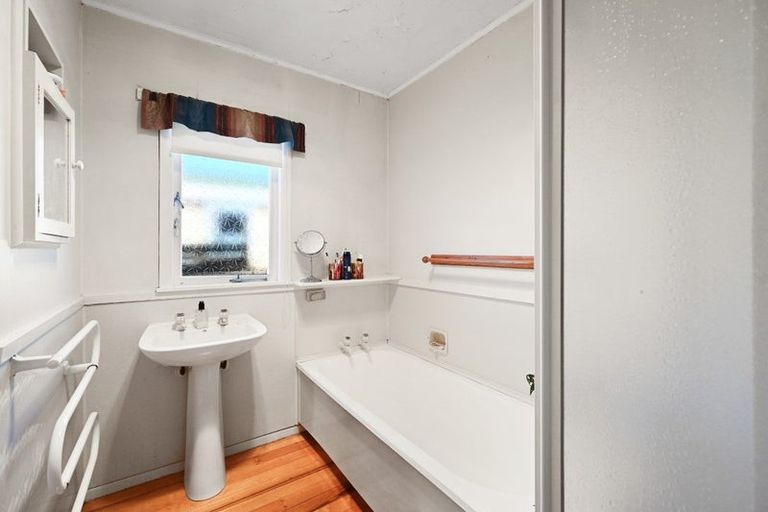 Photo of property in 18 Beech Crescent, Hillcrest, Hamilton, 3216