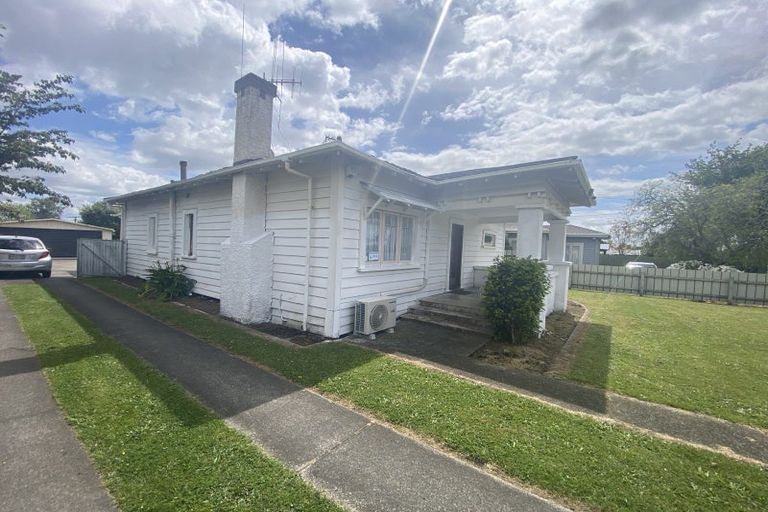 Photo of property in 3 Oxford Street, Fairfield, Hamilton, 3214
