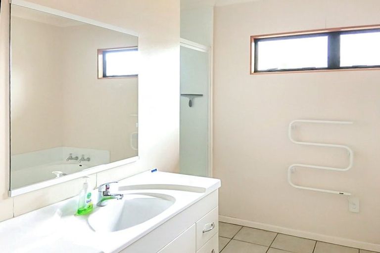 Photo of property in 155a Gloucester Street, Taradale, Napier, 4112