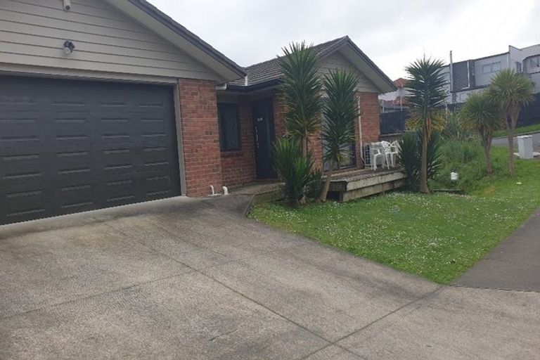 Photo of property in 10 Vino Cina Heights, Ranui, Auckland, 0612