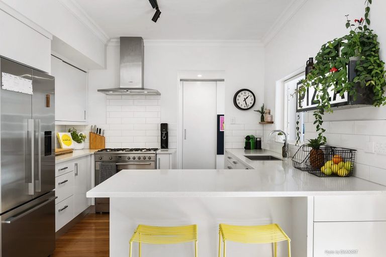 Photo of property in 52 Box Hill, Khandallah, Wellington, 6035