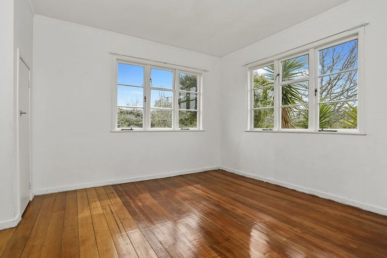 Photo of property in 1145 Kahikatea Flat Road, Waitoki, Kaukapakapa, 0871