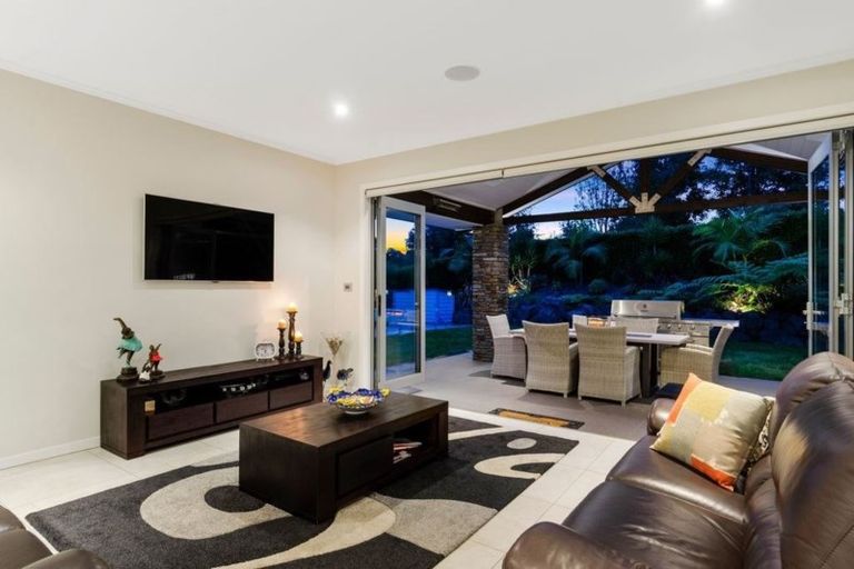 Photo of property in 30 Wicklam Lane, Greenhithe, Auckland, 0632