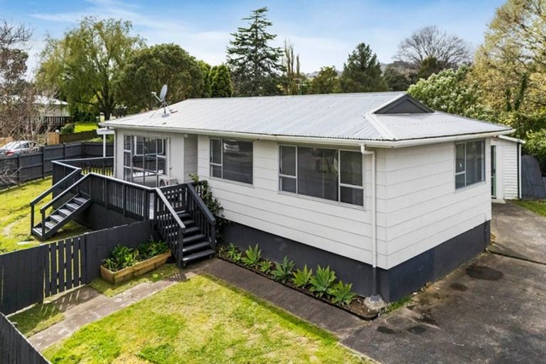 Photo of property in 14 Chantal Place, Red Hill, Papakura, 2110