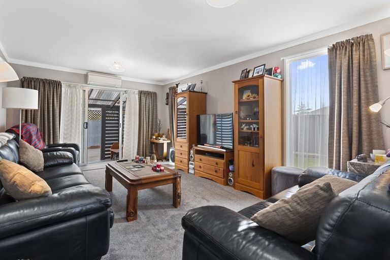 Photo of property in 28b East Belt, Rangiora, 7400