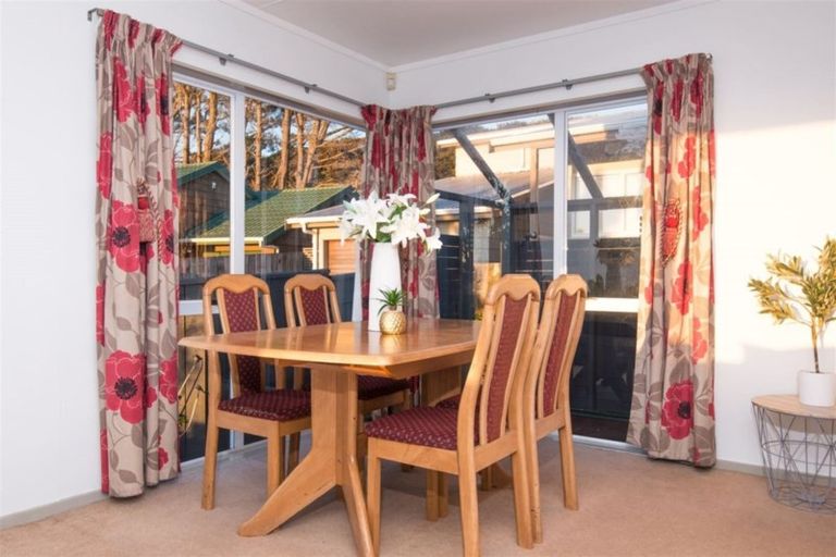 Photo of property in 18a Woodridge Drive, Woodridge, Wellington, 6037