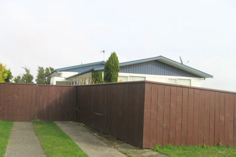 Photo of property in 445 Warspite Avenue, Ascot Park, Porirua, 5024